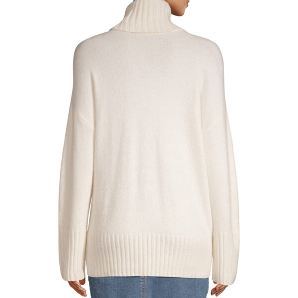 ⁦Slouchy Turtleneck Sweater Women's⁩ - الصورة ⁦3⁩