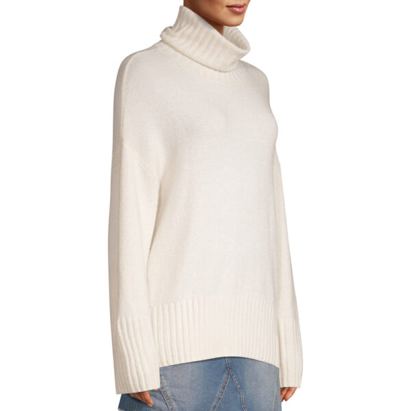 ⁦Slouchy Turtleneck Sweater Women's⁩ - الصورة ⁦4⁩